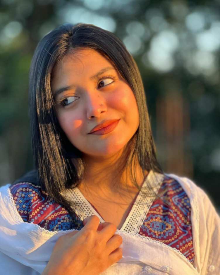jpeg-optimizer_WhatsApp Image 2023-12-25 at 09.19.53 (1) call girls in bangalore